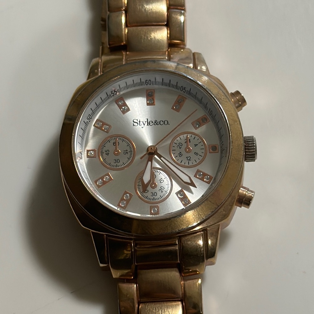 Style&co golden analog women’s watch